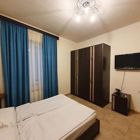 Capsule Hostel In Center Yerevan Ngoại thất bức ảnh